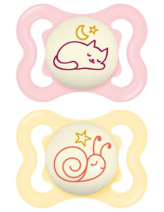MAM 2 Sucettes Supreme Nuit 2-6 Mois - Modèle : Chat et Escargot